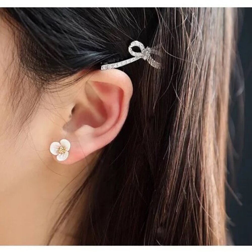 18k GP sterling silver Mother of Pearl flower earrings - Picture 5 of 5